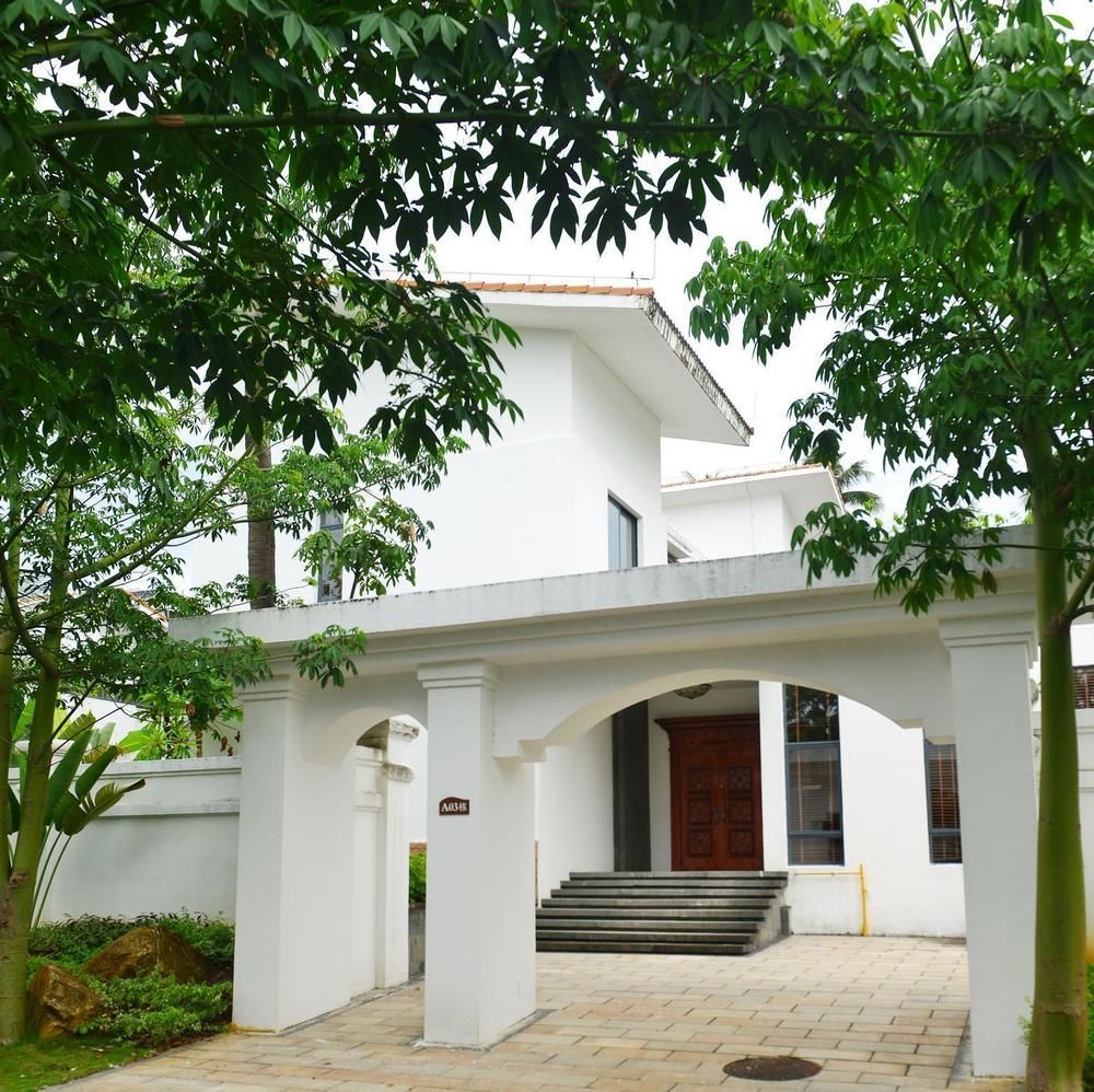 Xinglong Old Banyan Hotel - Wanning Exterior photo